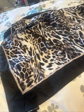 New York & Company Black and Cream Animal-Print A-Line Skirt with Border scarf 🧣